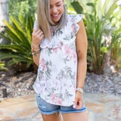 Boutique Simplified Heart Of Dixie Sleeveless Top