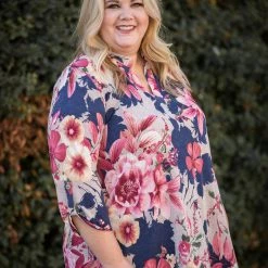 Boutique Simplified Blossoming Soul 3/4 Sleeve Top Tops