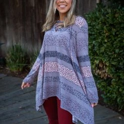 Boutique Simplified Floral Paths Long Sleeve Tunic