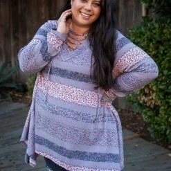 Boutique Simplified Floral Paths Long Sleeve Tunic