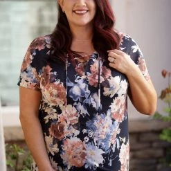 Boutique Simplified Midnight Rose Short Sleeve