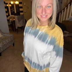 Easel Tops Tie Dye Washed Pull Over