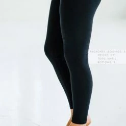 Posh Novi Sales Store 5 Anchored Arrows Boutique Anchored Leggings