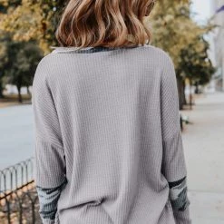 Shewin Tops Posh Novi: Camo Print Thermal Top