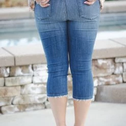 Boutique Simplified Patched To Perfection Judy Blue Capris 11 Boutique Simplified Patched To Perfection Judy Blue Capris