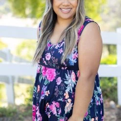 Boutique Simplified Summer Floral Sleeveless Top