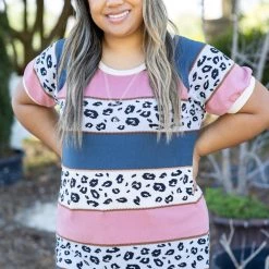 Boutique Simplified Kind Hearted Short Seeve Top Tops