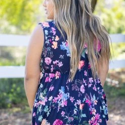 Boutique Simplified Summer Floral Sleeveless Top