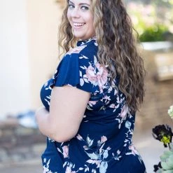 Boutique Simplified Blooms At Midnight Short Sleeve Gabby