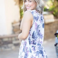 Boutique Simplified Napa Floral Sleeveless Top