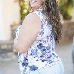 Boutique Simplified Napa Floral Sleeveless Top