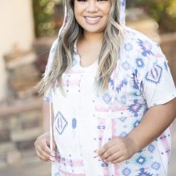 Boutique Simplified No Reins Short Sleeve Hoodie