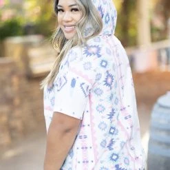 Boutique Simplified No Reins Short Sleeve Hoodie