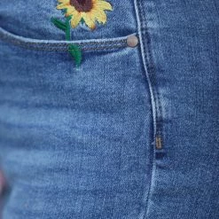 Boutique Simplified Sunflower Dreams Relaxed Fit Judy Blues Bottoms