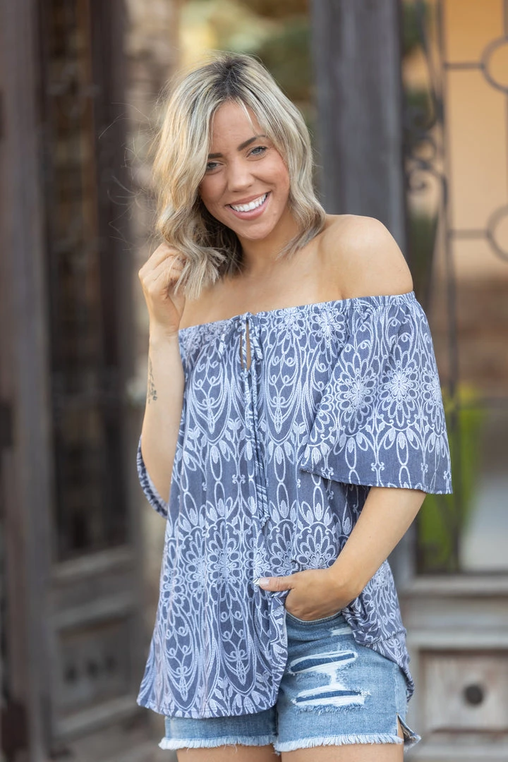 Boutique Simplified Doodled In Splendor Short Sleeve Top 5 Boutique Simplified Doodled In Splendor Short Sleeve Top