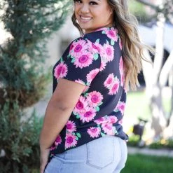 Boutique Simplified Pink Sunflowers Short Sleeve Top Tops 8 Boutique Simplified Pink Sunflowers Short Sleeve Top Tops