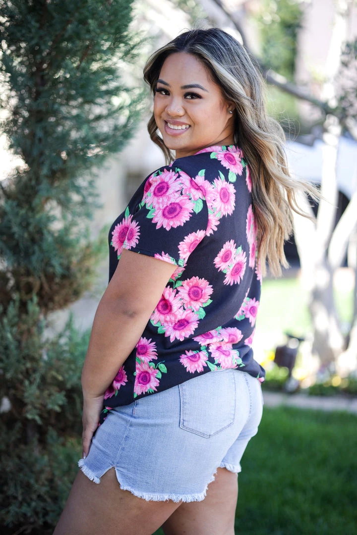 Boutique Simplified Pink Sunflowers Short Sleeve Top Tops 4 Boutique Simplified Pink Sunflowers Short Sleeve Top Tops