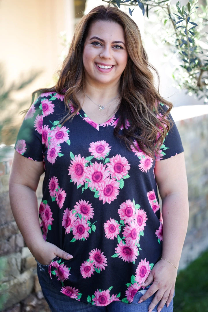 Boutique Simplified Pink Sunflowers Short Sleeve Top Tops 2 Boutique Simplified Pink Sunflowers Short Sleeve Top Tops