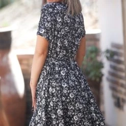 Boutique Simplified Temptations Strong Surplice Dress