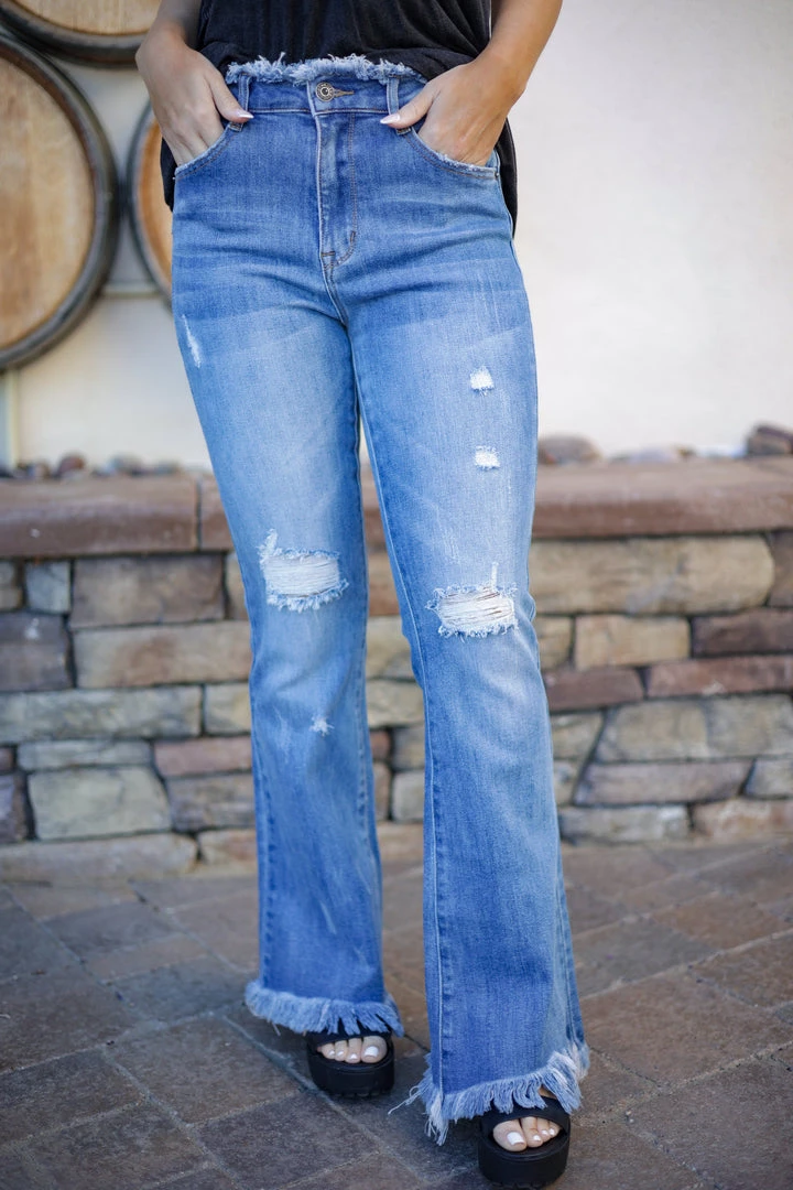 Boutique Simplified Living On The Fringe Risen Jeans Bottoms 1 Boutique Simplified Living On The Fringe Risen Jeans Bottoms