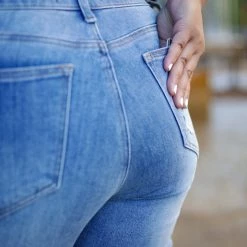 Boutique Simplified Living On The Fringe Risen Jeans Bottoms 11 Boutique Simplified Living On The Fringe Risen Jeans Bottoms