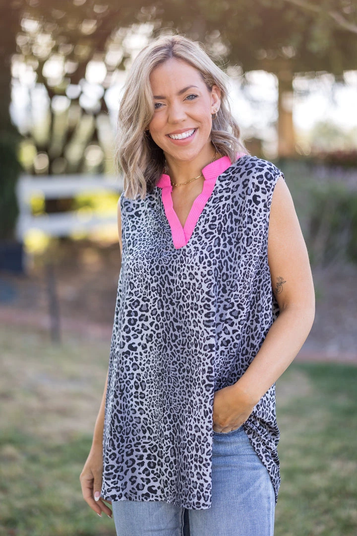 Boutique Simplified Strike A Pose Sleeveless Gabby 1 Boutique Simplified Strike A Pose Sleeveless Gabby