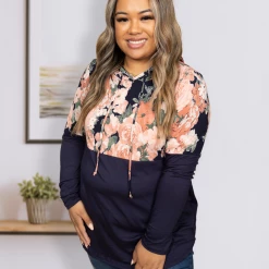 Boutique Simplified Serendipity Hooded Pullover