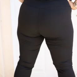 Boutique Simplified Perfect Curves Crop Leggings Bottoms