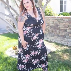 Boutique Simplified Rosey Posey Sleeveless Maxi Dresses