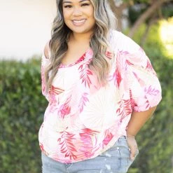 Boutique Simplified Tops Playa Fantasía Short Sleeve
