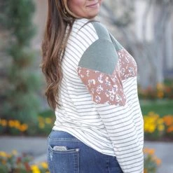 Boutique Simplified Closing Time Long Sleeve 9 Boutique Simplified Closing Time Long Sleeve