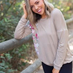 Boutique Simplified Side With Love Long Sleeve Top Tops