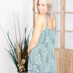 Boutique Simplified Crossing The Line - Tank 6 Boutique Simplified Crossing The Line - Tank